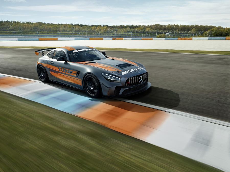  Mercedes-AMG GT4 (C190) 2020 года  (фото 1 из 7)